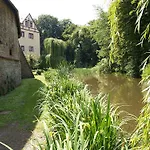 & Wasserschloss