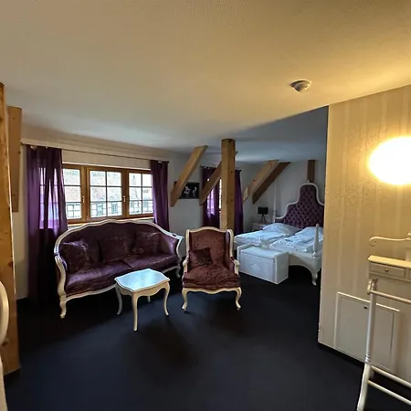 & Wasserschloss Hotel 4*