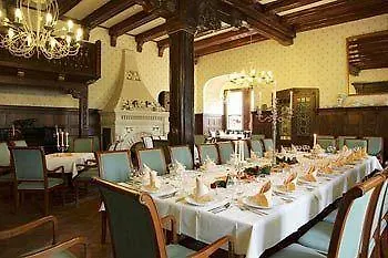 Hotel & Wasserschloss 4*