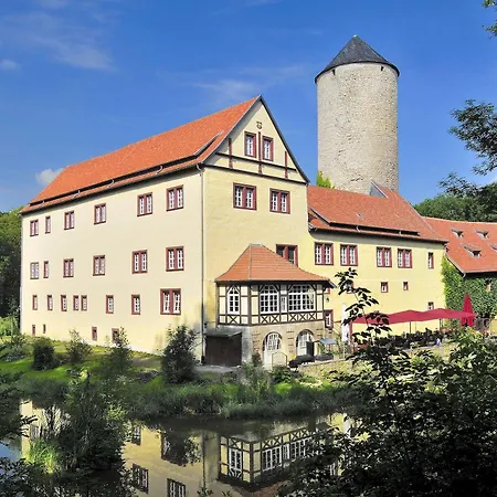 & Wasserschloss Hotel 4*