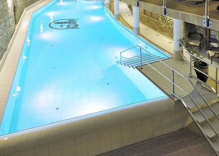 & Wasserschloss Hotel 4*