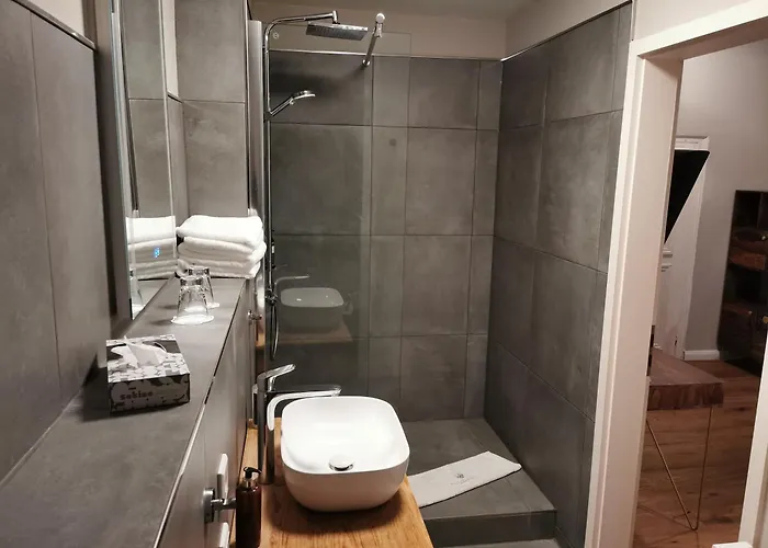 Hotel & Wasserschloss 4*